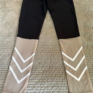 NWOT Women’s Active Legging With Mesh Detail (Size Medium)